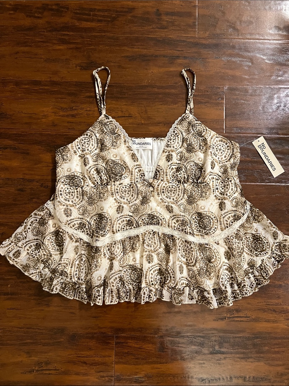 NWT No Boundaries Button Front Ruffle Lace Trim Cami Top Size XXL